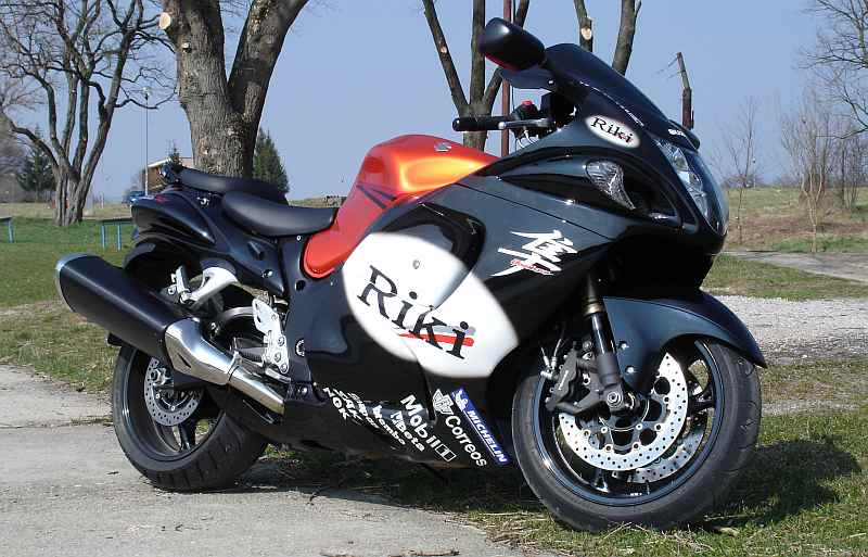 My new Auctmarts aftermarket fairing for Suzuki Hayabusa GEN II. Moto2